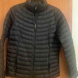 Lightweight packable down puffer jacket - small